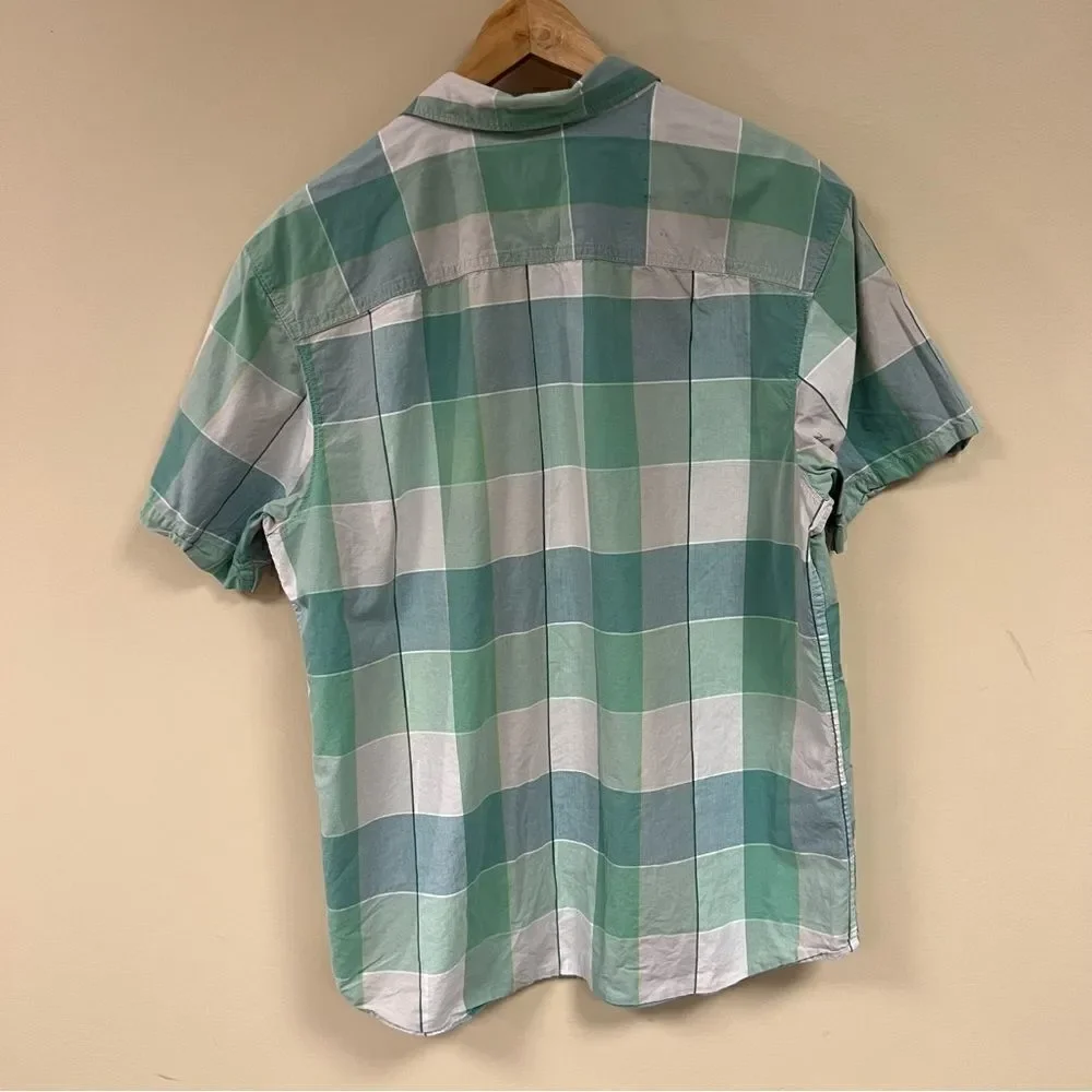 Columbia men’s short sleeve cotton button down  Sz L